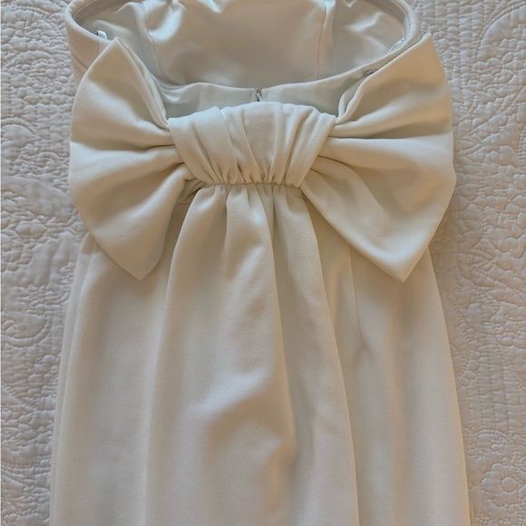 Lulu's White Strapless Wedding Dress with Bow - Picture 4 of 8